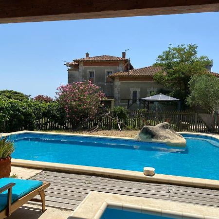 Les Pierrades En Camargue Villa Vauvert Exteriör bild