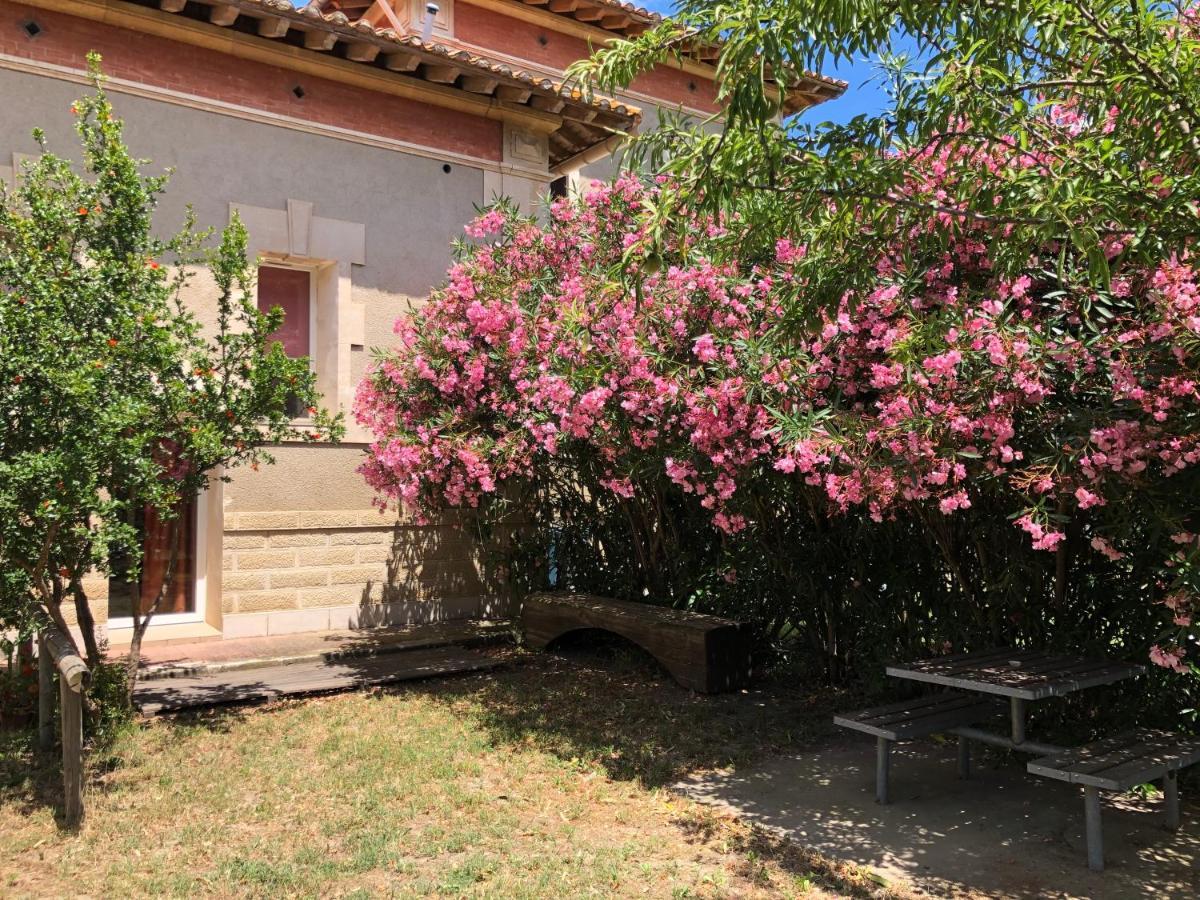 Les Pierrades En Camargue Villa Vauvert Exteriör bild